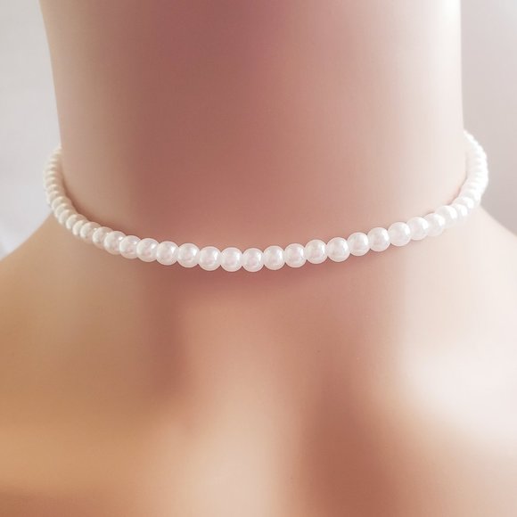 Pearl Necklace - Picture 1 of 1